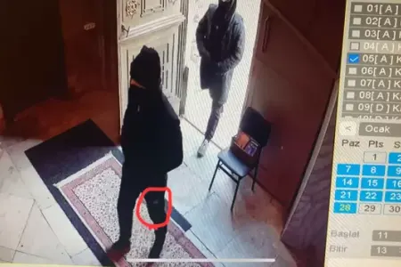 İstanbulda kilsəyə hücum edənlərin - FOTOSU
