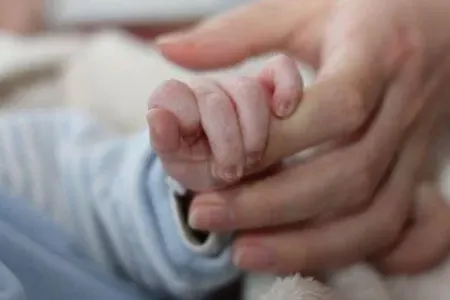 Azərbaycanda körpə ölümünə görə cinayət işi açıldı
