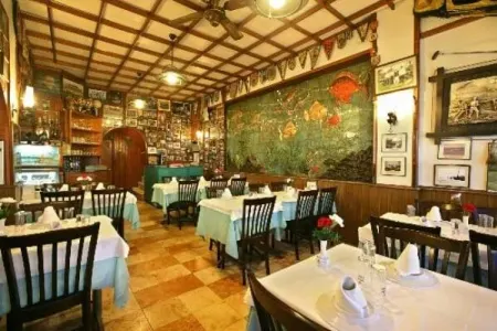 Azərbaycanlı məşhurun həyat yoldaşı Bakıda restoranda qəfil - ÖLÜB