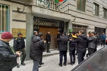 İranda səfirliyimizə hücum edən şəxs - EDAM EDİLƏCƏK
