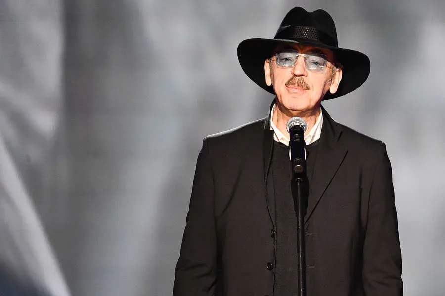 Xalq artisti təcili xəstəxanaya yerləşdirildi - FOTO