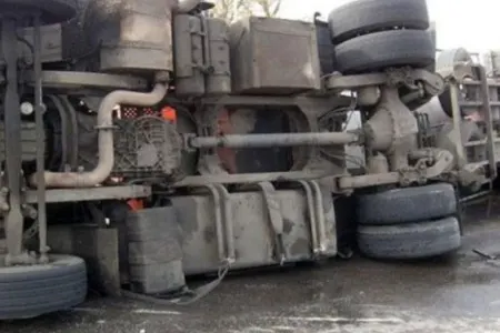 Tovuzda "TIR" aşdı