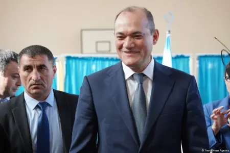 Razi Nurullayev səs verdi