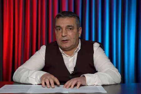 İlk dəfə idi ki, seçkidə növbə gözlədim - Natiq Cəfərli