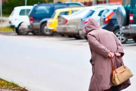 Xırdalanda başı daşa dəyən qadın - ÖLDÜ