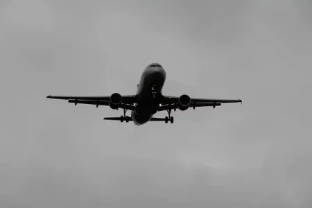 Bakıdan Moskvaya uçan sərnişin hava limanında - ÖLDÜ