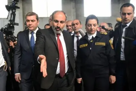 Mina sahəsindəyik, yalnız bir yol var: səhv addım atsaq…