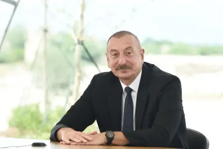 Sudan lideri İlham Əliyevi təbrik etdi
