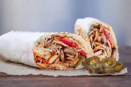 Bir çoxunun sevdiyi şaurmanın - FAYDALARI