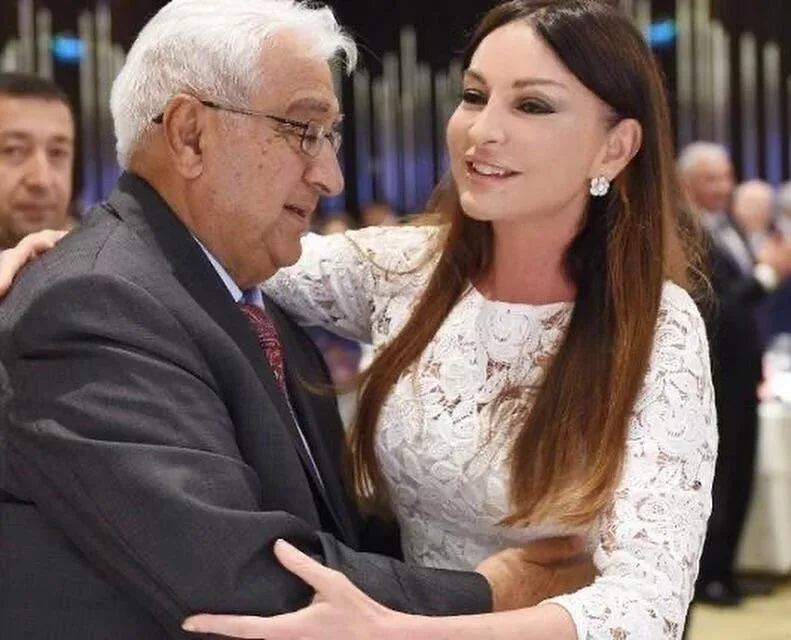 Mehriban Əliyeva Arif Paşayevi təbrik etdi - FOTO