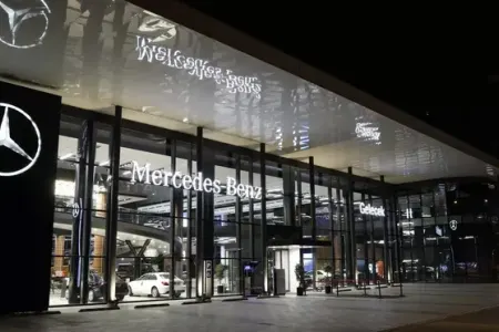 "Mercedes-Benz" hisslərini satıb