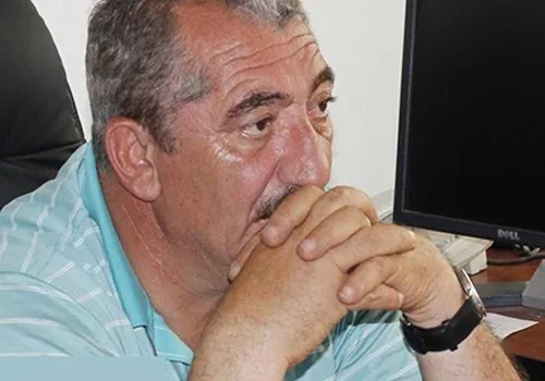 Tanınmış şair xəstəxanaya yerləşdirildi - FOTO