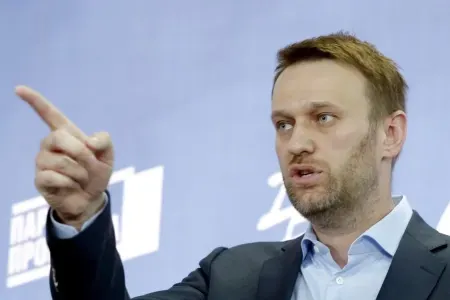 Oğlum sağ, sağlam və xoşbəxt idi - Navalnının anası