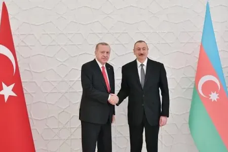 Prezidentin Ərdoğanla geniş tərkibdə görüşü başladı