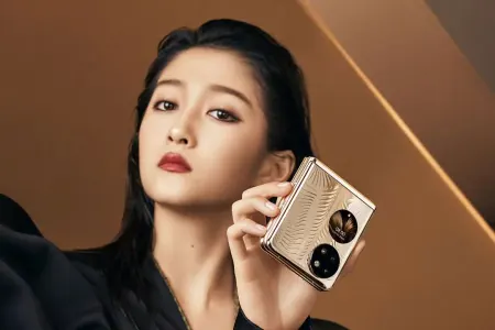 Huawei-dən yeni qatlana bilən telefon