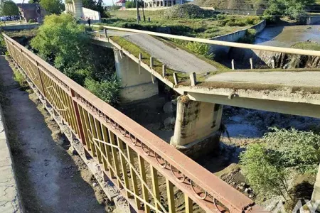 Körpü uçdu, ölənlər var