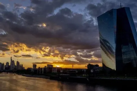 AMB 19 ildən sonra zərər etdi