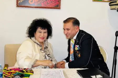 Hacı Nuran Zeynəb Xanlarova ilə - GÖRÜŞDÜ – FOTO