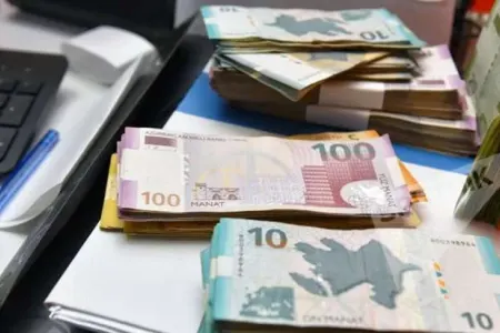 Bu şəxslərin əməkhaqqıları 30 faizdən çox artırılacaq