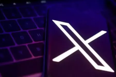 "X" hesabları bağlamağa davam edir