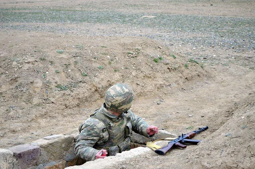 Hərbi vəzifəlilər tapşırıqları icra etdilər - FOTO