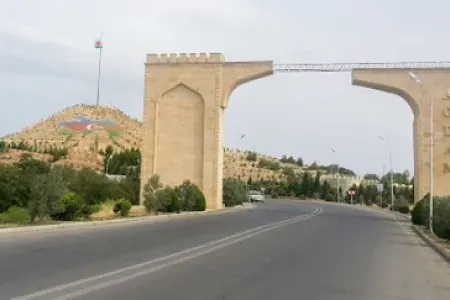 Azərbaycanda DƏHŞƏT: arvadı ilə birləşib qızını öldürdü
