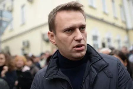 Aleksey Navalnının cəsədi anasına verildi