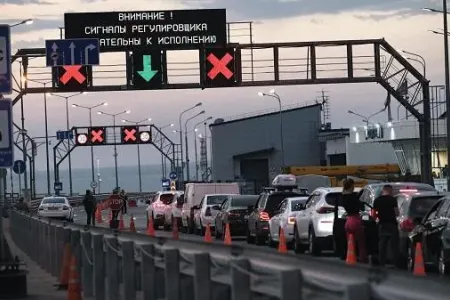 Krım körpüsü bağlandı