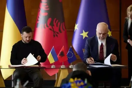 Zelenski Albaniya ilə saziş imzaladı