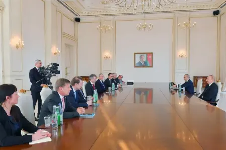 Bu ikili standart deyilmi ?! - Prezident