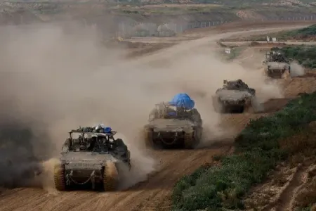İsrail yardım maşınlarına atəş açıb