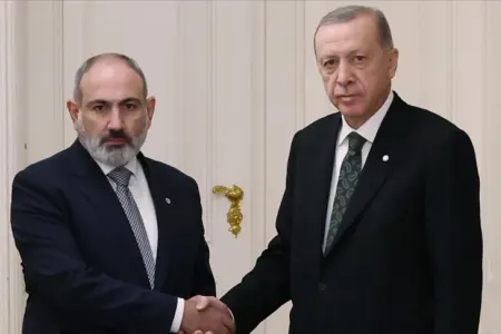 “Paşinyan Ərdoğanın ayaqqabılarını yalayacaq”