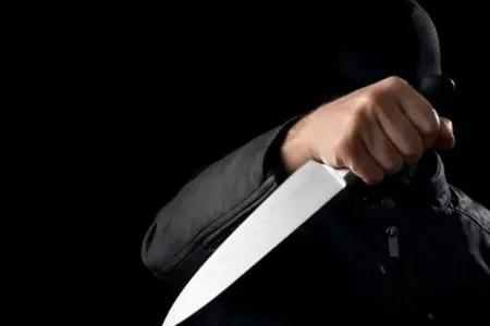 Naxçıvanda 19 yaşlı gənc bıçaqlanıb