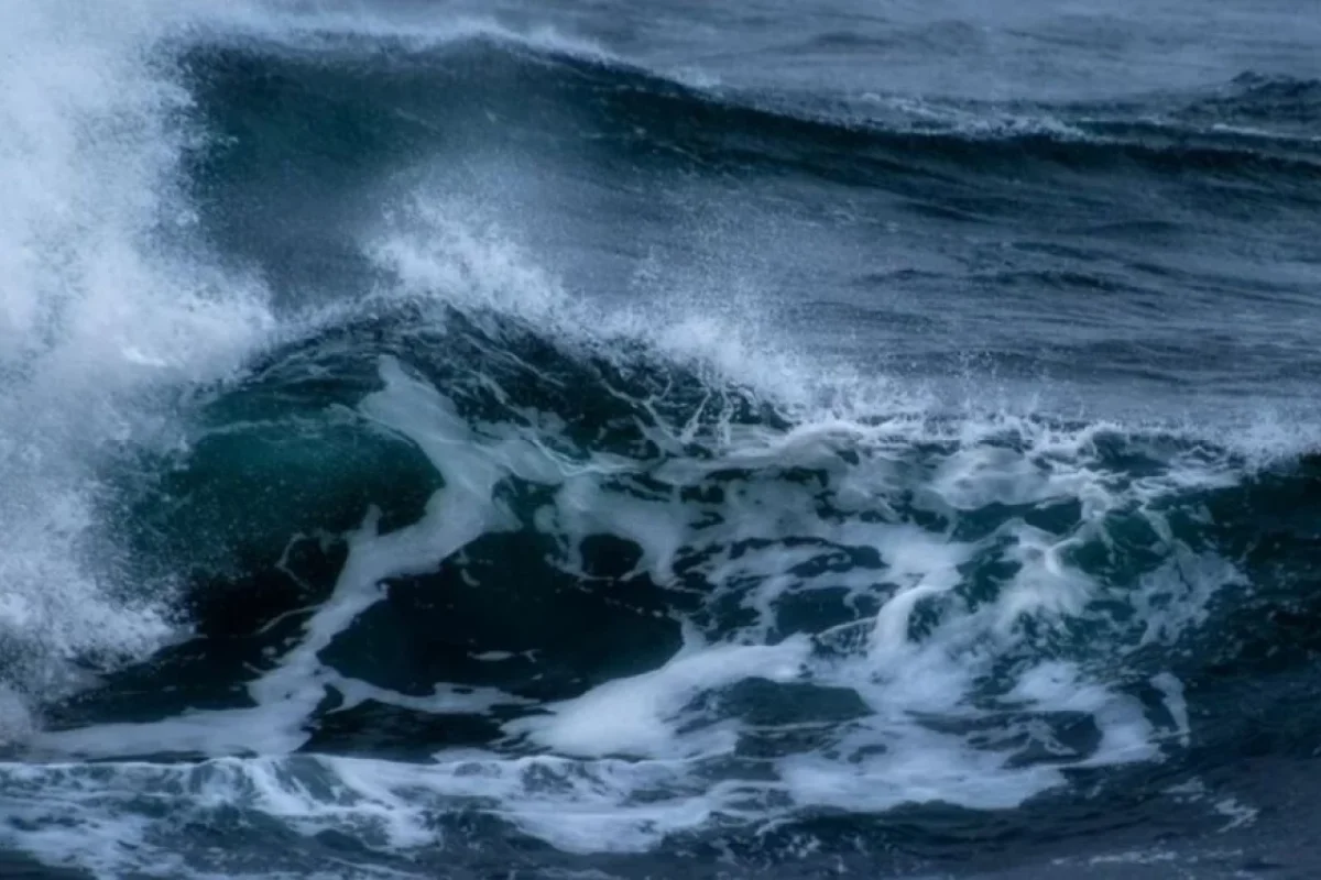 Güclü zəlzələ oldu - Dağıntı və tələfat...