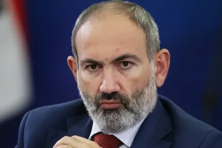 Erməni deputat Paşinyanı Lavrovun ağzı ilə - HƏDƏLƏDİ