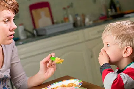 "Uşaqları ət yeməyə məcbur etməyin, çünki... " - Pediatrdan şok açıqlama