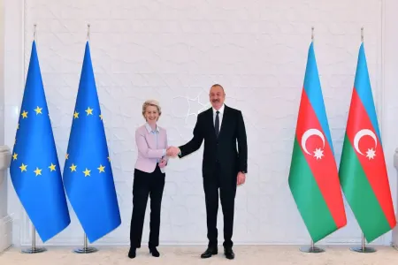 Ursula Fon der Lyayen Prezidenti təbrik edib
