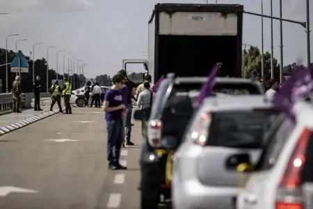 İsrail polisi Qəzzaya humanitar yardımın girişini əngəlləyib