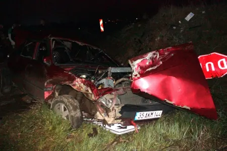 İzmirdə yol qəzası: 1 ölü, 3 yaralı