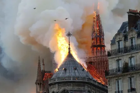 Paris Notr-Dam kilsəsi bərpa edilir