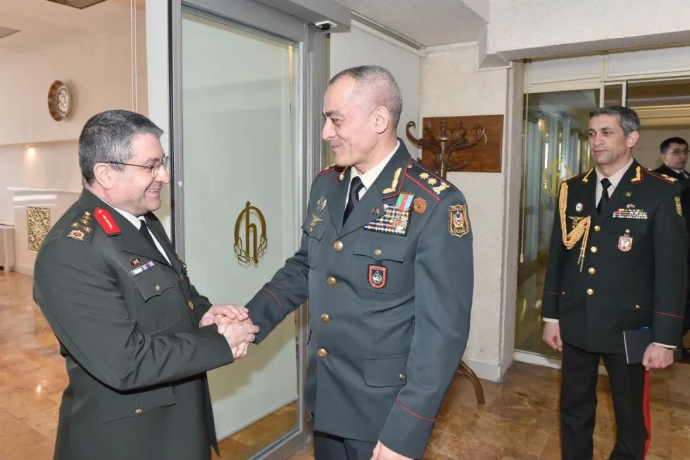 Hikmət Mirzəyev Səlcuq Bayraktaroğlu ilə görüşüb - FOTO