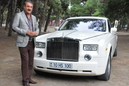 “Rolls-Royce”u olan müğənni GİLEYLƏNDİ: “Fəhlədən çox zülm çəkirik”