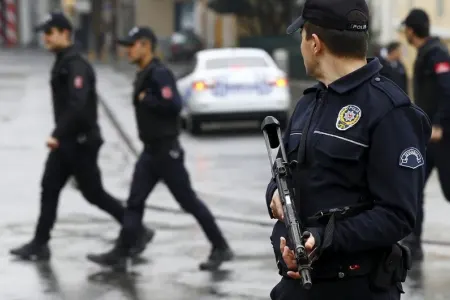 Türkiyədə terror aktları hazırlayan 33 nəfər - SAXLANILDI