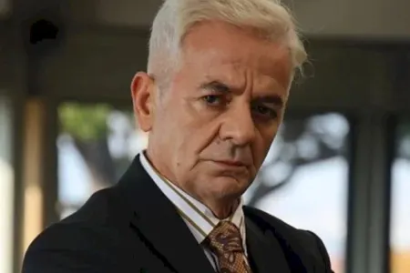 Zafer Algözə ağır itki