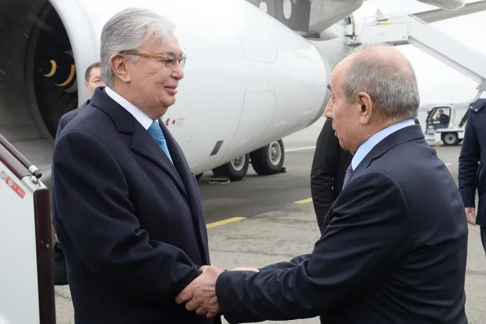 Tokayev Azərbaycana gəldi - FOTO