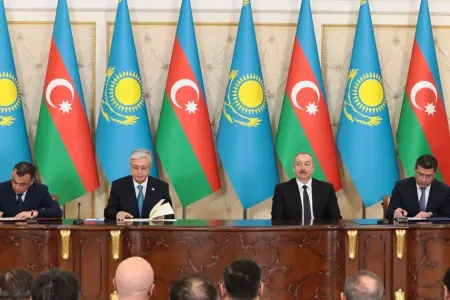 Azərbaycan-Qazaxıstan sənədlərinin imzalanması mərasimi oldu - FOTOLAR