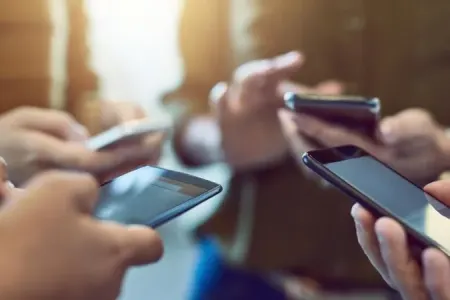 Qlobalda ən sürətli telefonlar - SİYAHI
