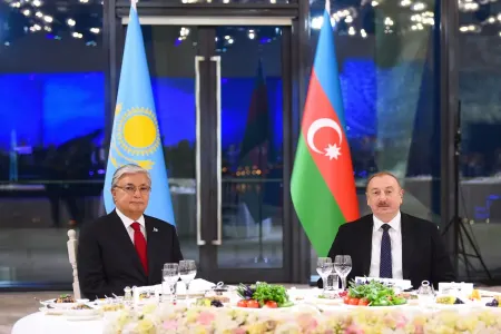 Kasım-Jomart Tokayevin şərəfinə dövlət ziyafəti verilib