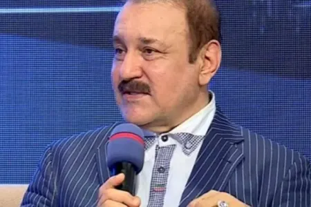 “Vikipediya bilmirəm nədir” - Cavanşir Məmmədov