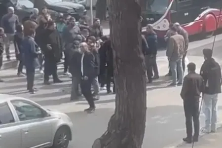 Bakıda 2 qadını maşın vurdu